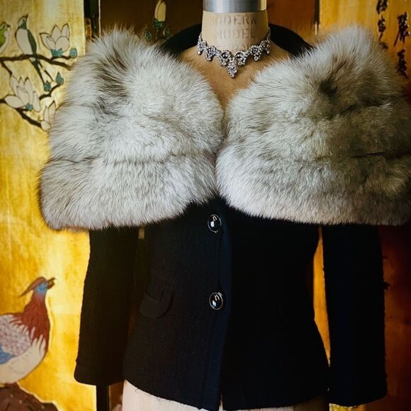 ♥️ White Norwegian FOX Fur Stole Bridal Shawl Cape, Winter Wedding Caplet Gatsby - Picture 2 of 16